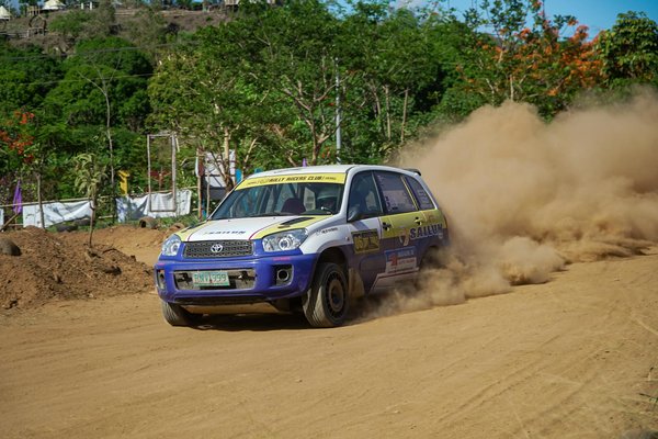 Vendez votre voiture en 24h : estimation rapide et paiement cash